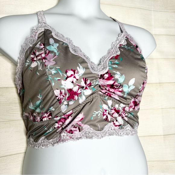 Torrid Gray & Pink Floral Microfiber Lace Bralette Wireless Bra Plus Size 3 3 - Picture 3 of 7